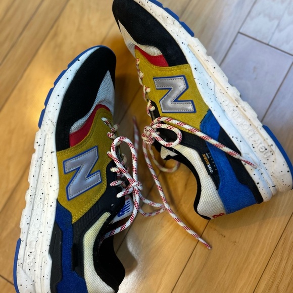 New Balance 997H Multi-Color Men’s Sneakers Athletic Shoes main image 10
